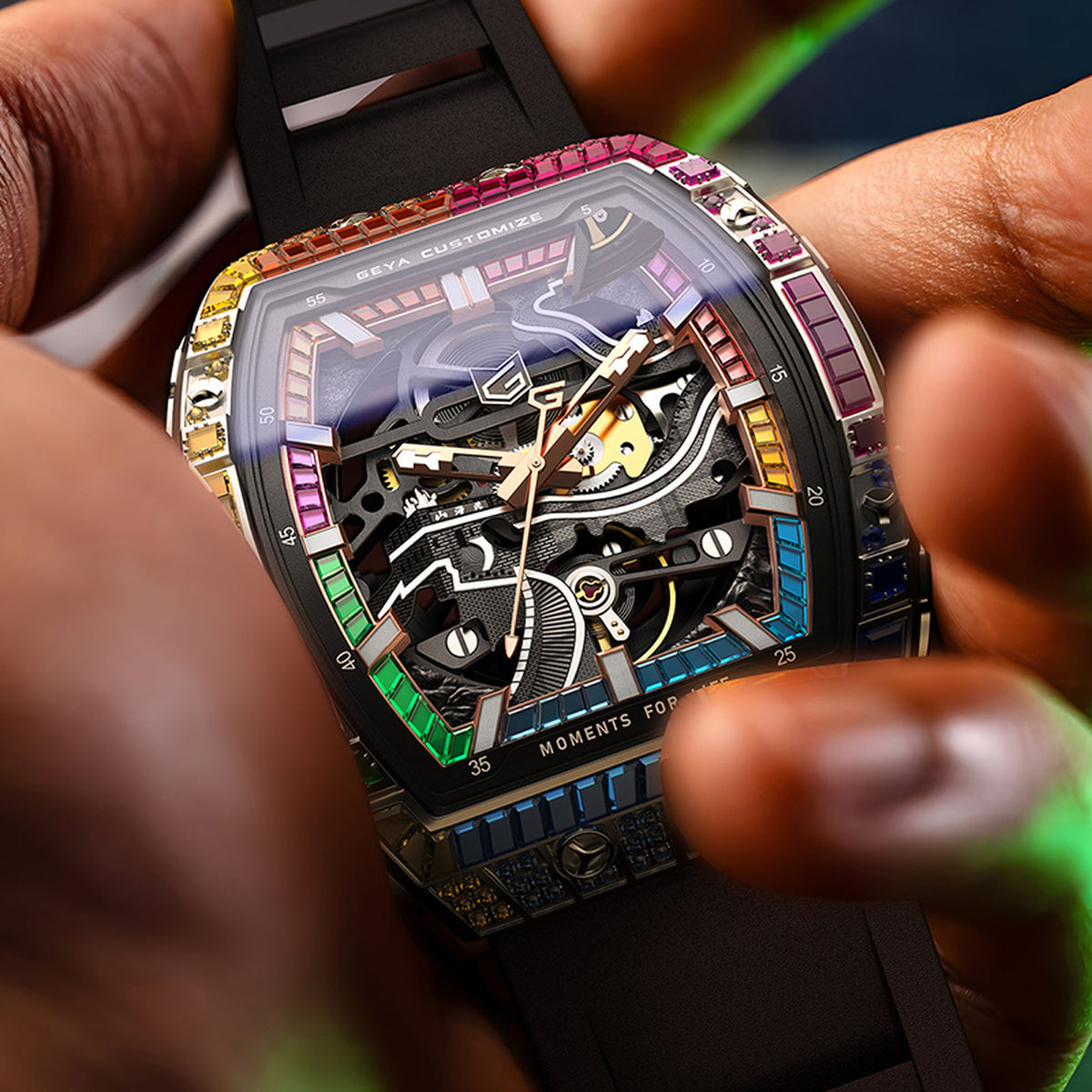 Montre automatique squelette en zircon arc-en-ciel