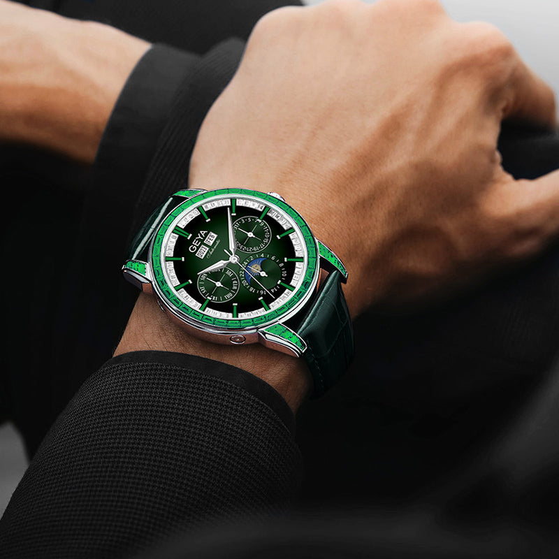 Mechanical vs automatic watch differences and similarities