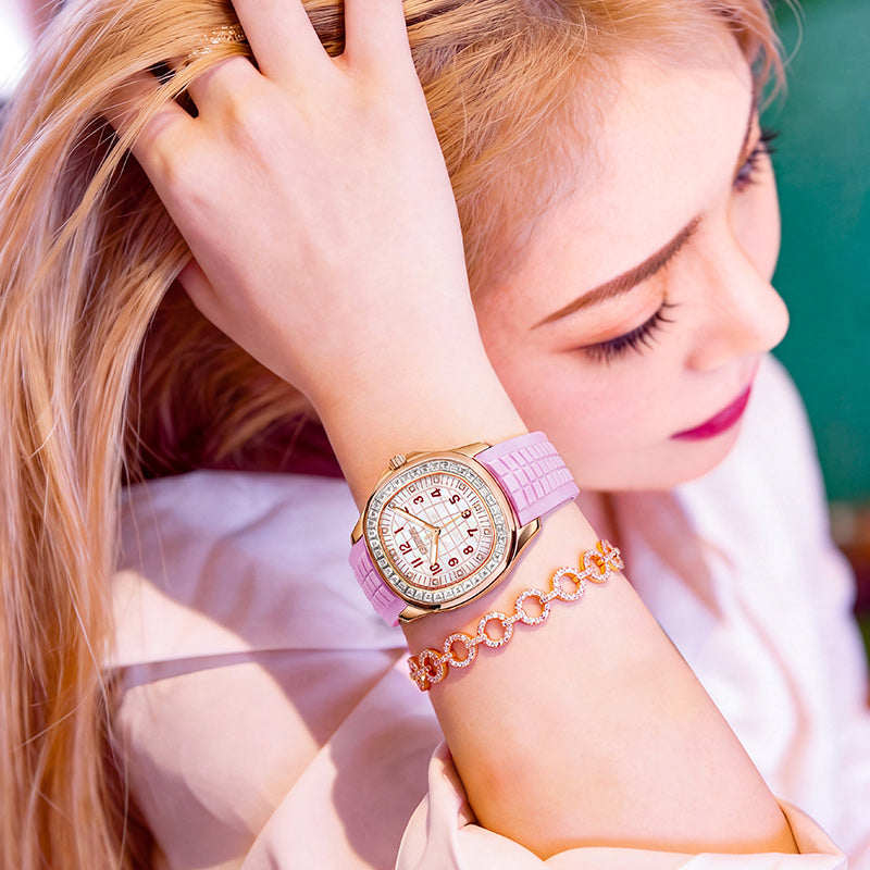 Women's Round Dial Quartz Watch - G76225